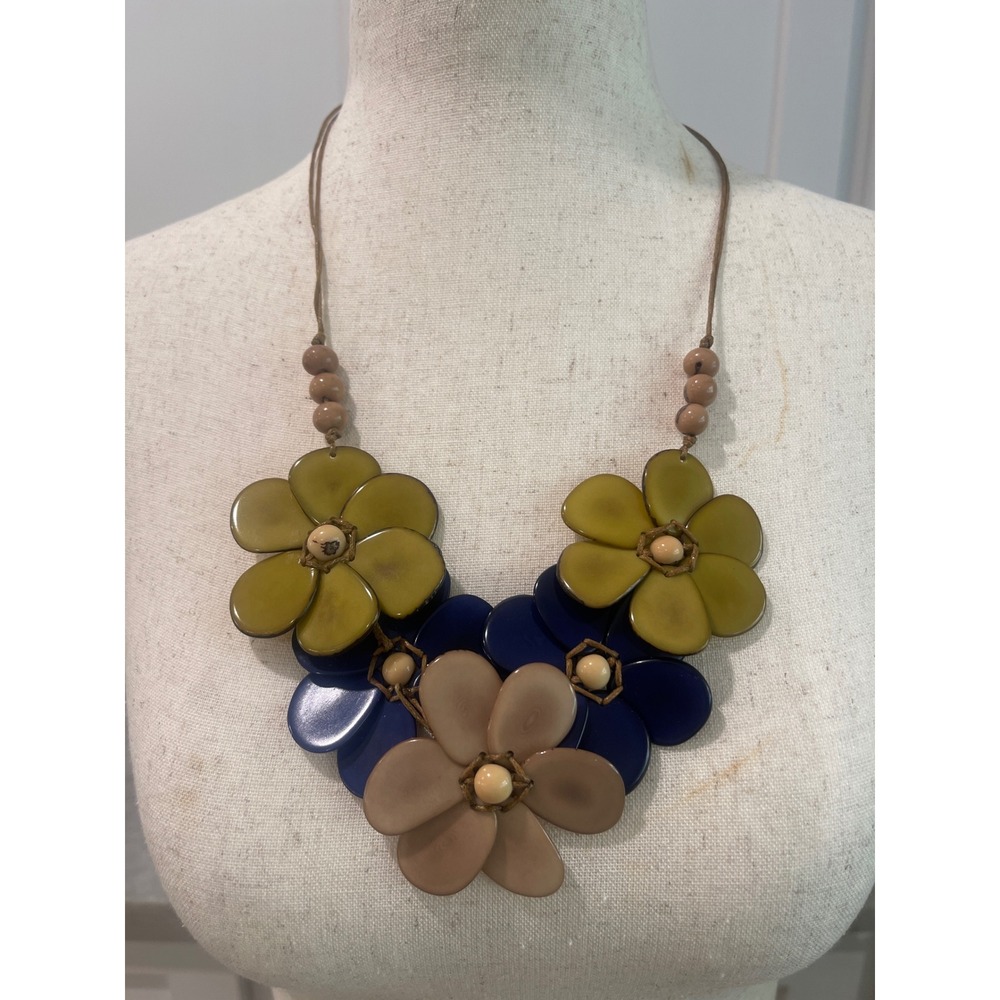 Retro Necklace Women Blue Green Floral Tagua Nut Statement Bib Boho